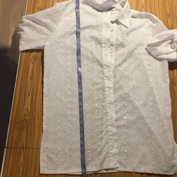 Drapors and Damons Women’s button up shirt - Picture 4 of 9